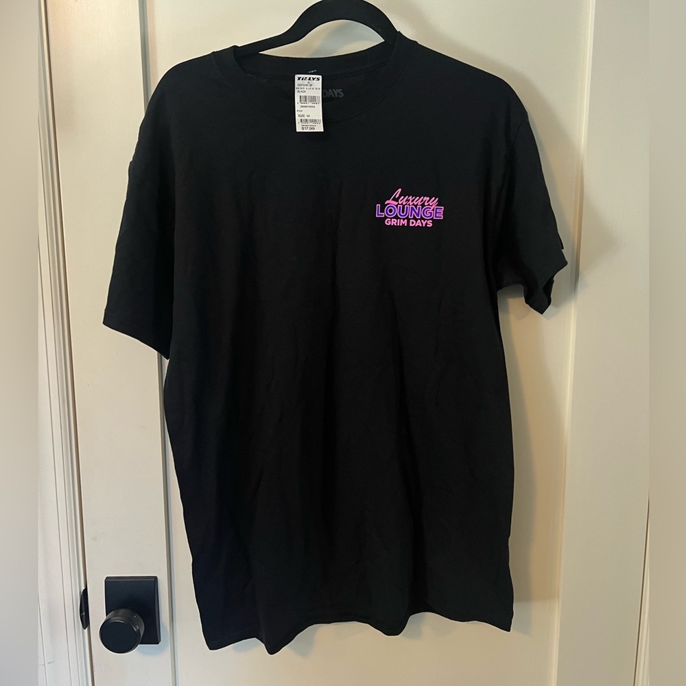 Tilly’s Graphic Tee